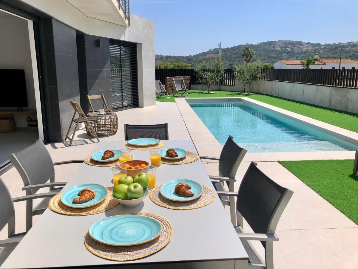 Naramia Sagaro Villa With Poolgarden10 Pax S'Agaro Zewnętrze zdjęcie